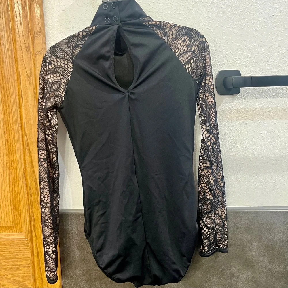 WEISSMAN Balera Black Dance Costume Leotard Lace Long Sleeves Medium Child MC - Picture 4 of 7
